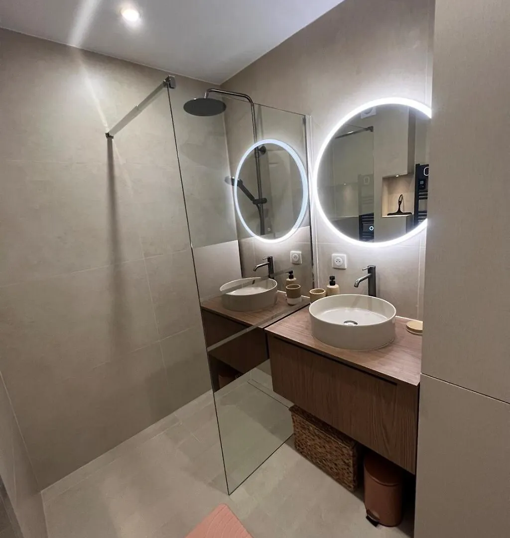 Beautiful Renovated 2Br Min From Beach Palais Cannes 0*,