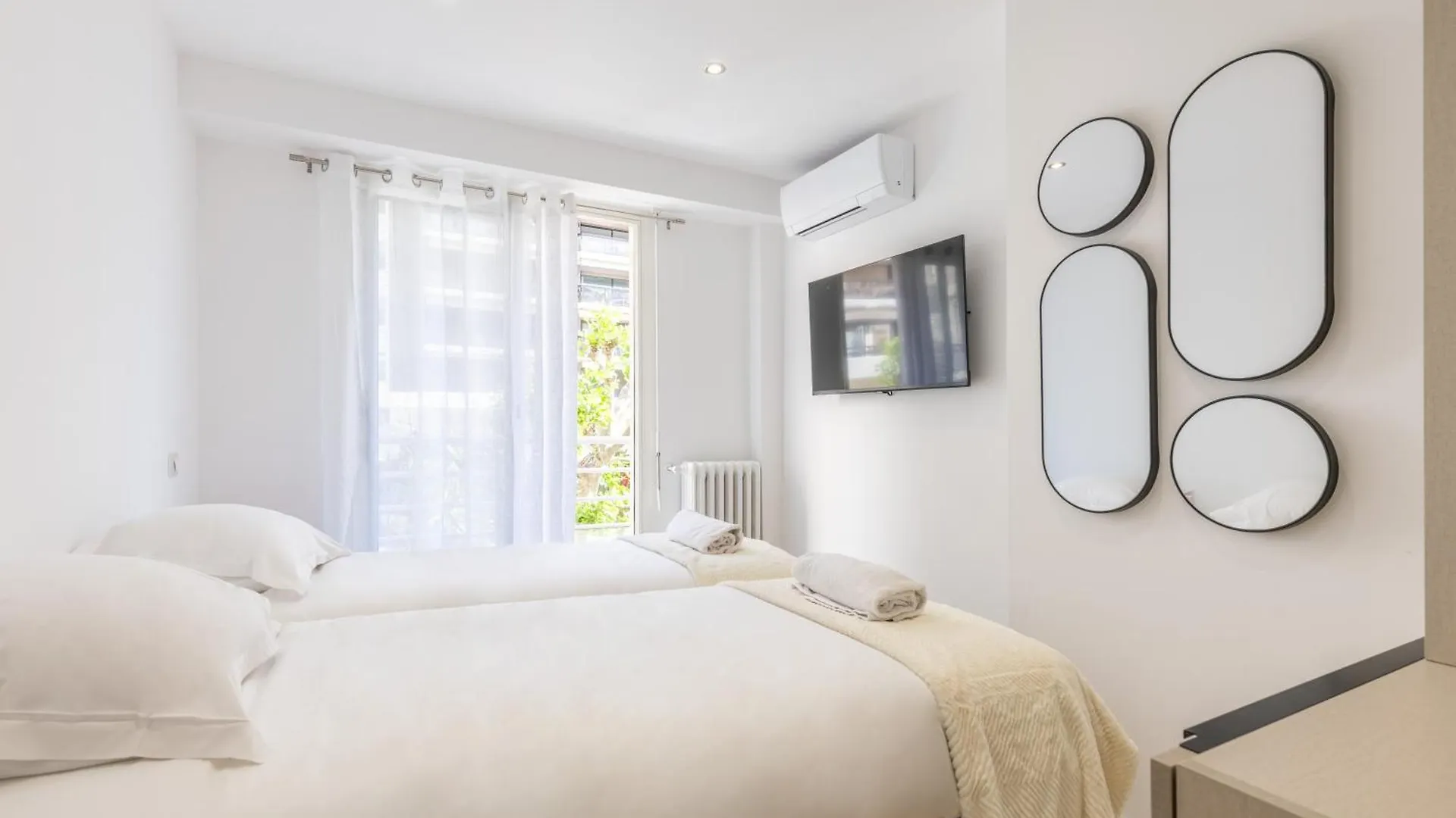 Beautiful Renovated 2Br Min From Beach Palais Cannes 0*,