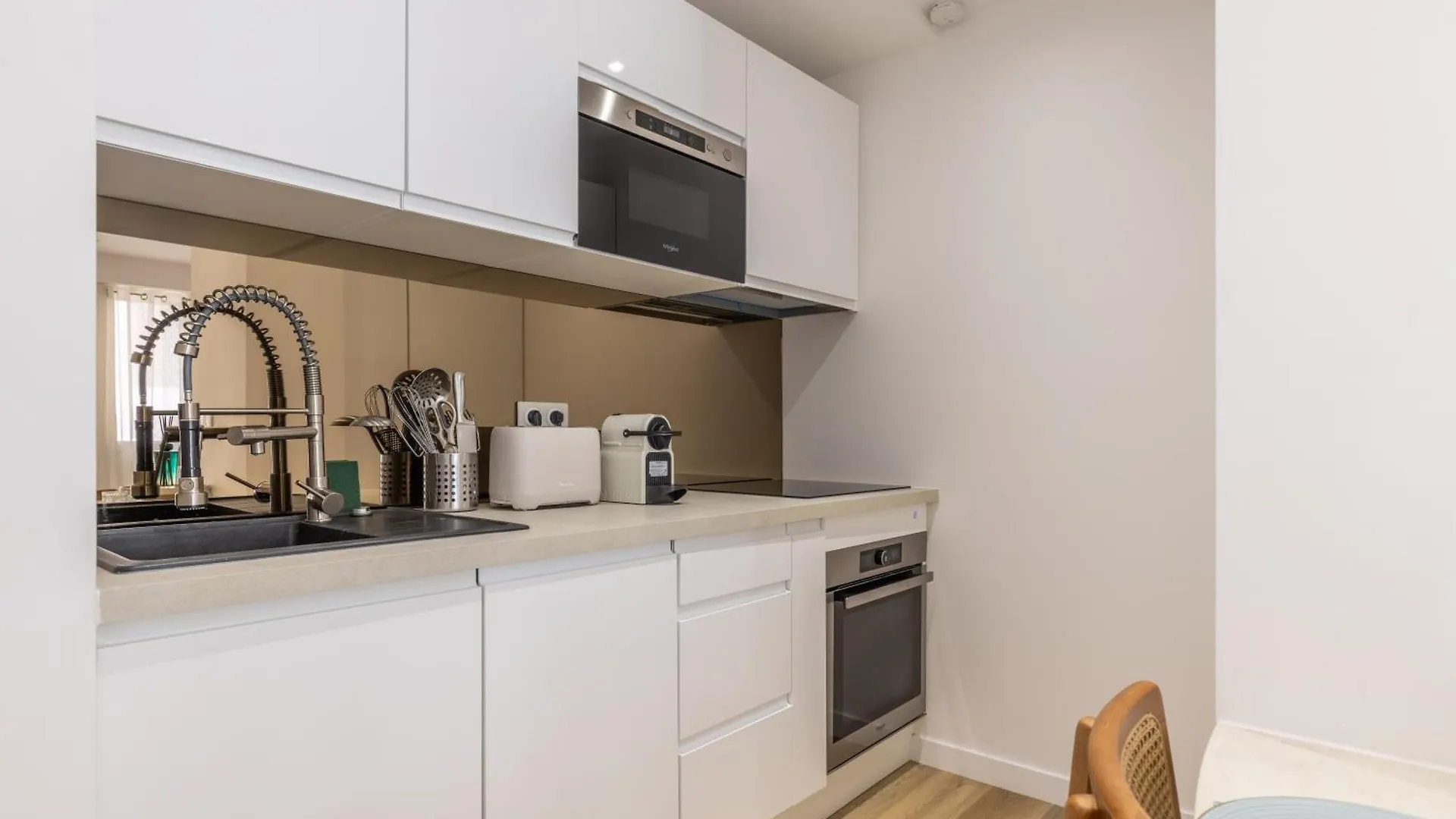 Apartment Beautiful Renovated 2Br Min From Beach Palais Cannes