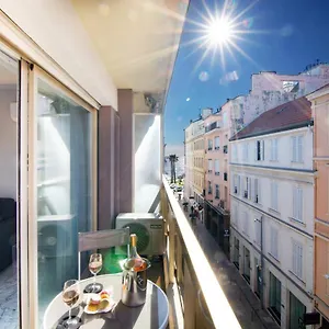Appartement Near Croisette- 4 Star -seaview, Cannes