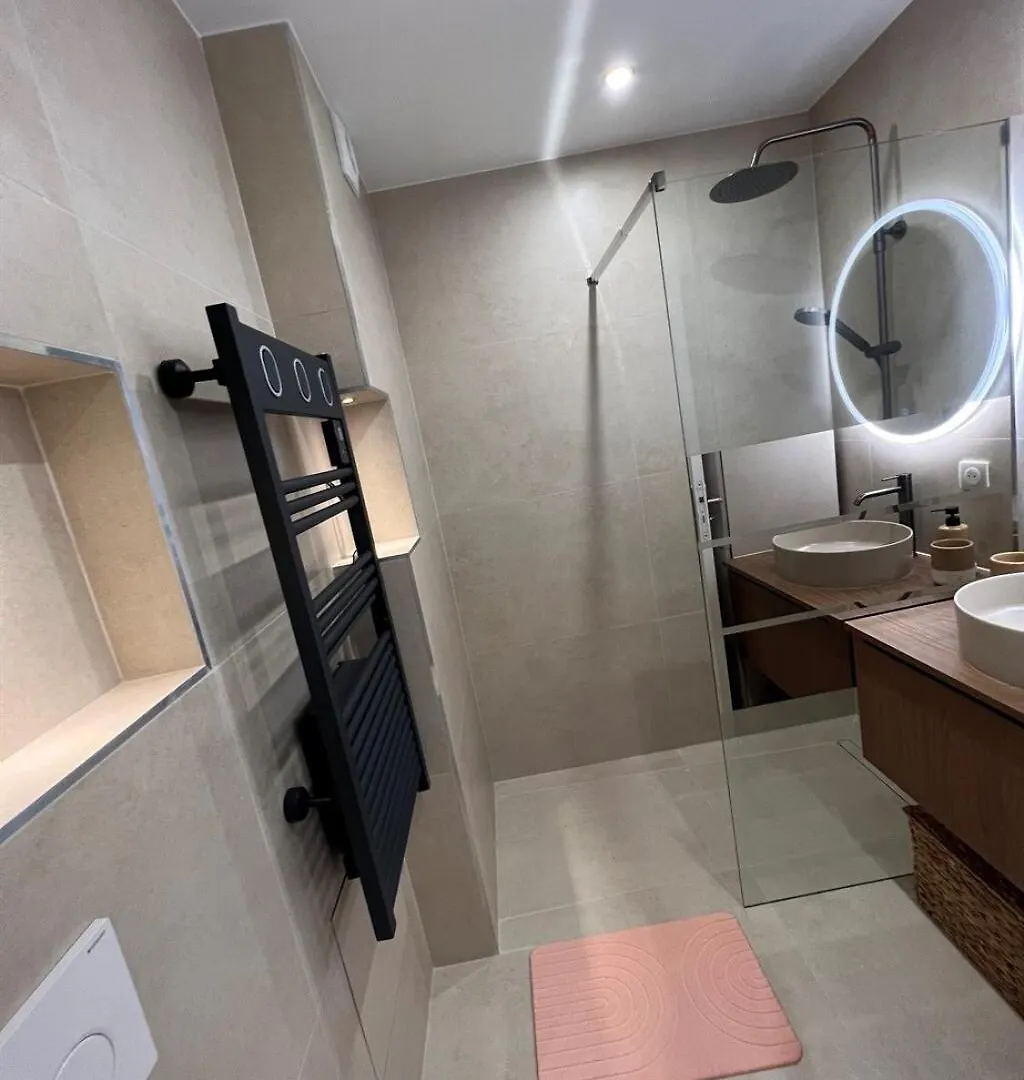 Lb Vacation Rentals I Beautiful 2Br Apt, Renovated In 2025, La Croisette, Minutes From Beach And Palais Cannes