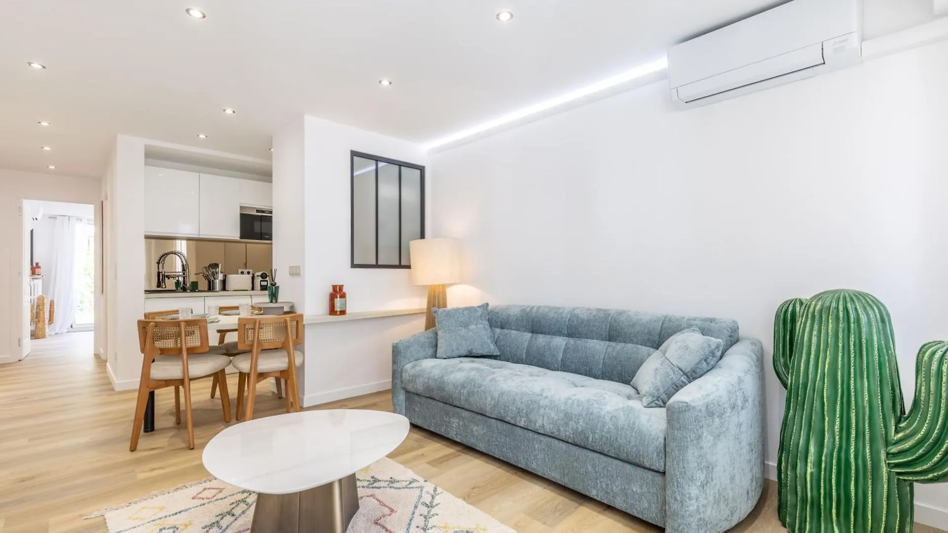 Lb Vacation Rentals I Beautiful 2Br Apt, Renovated In 2025, La Croisette, Minutes From Beach And Palais Cannes
